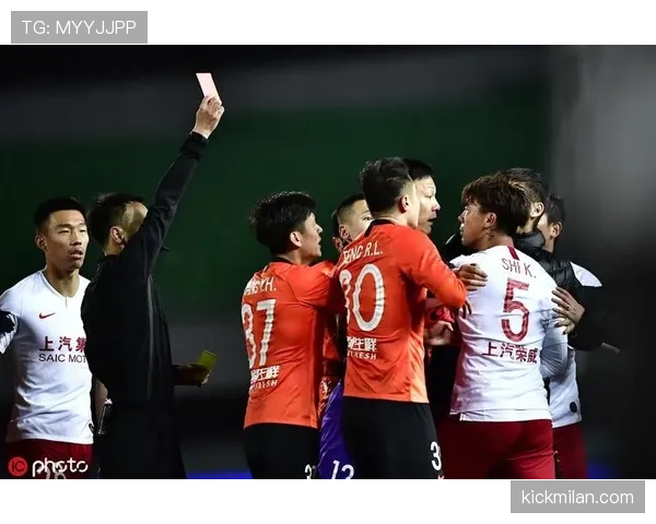 直接红牌的判罚依据与关键判断条件